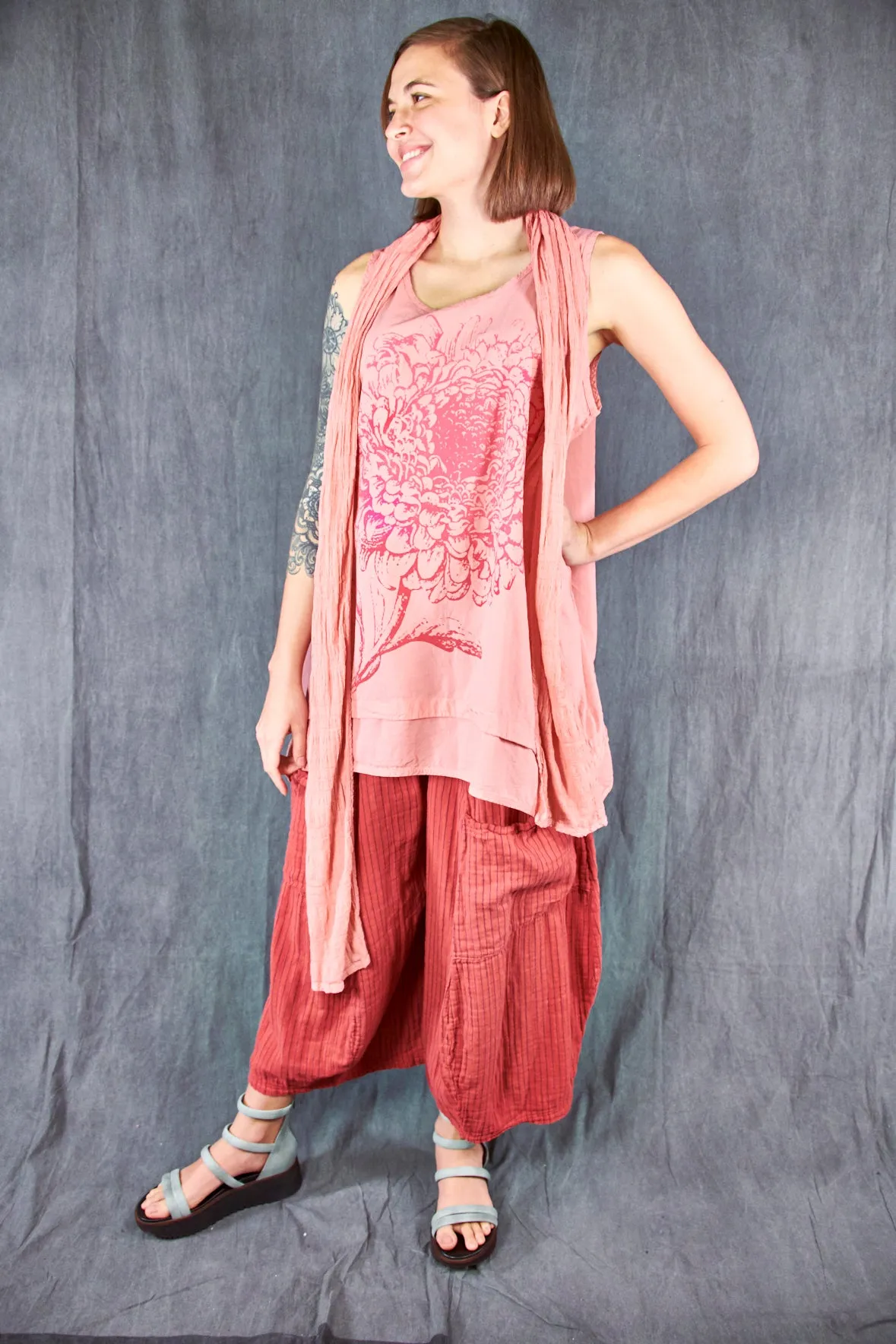 3258 Favorite Crop Mojo Striped Coral
