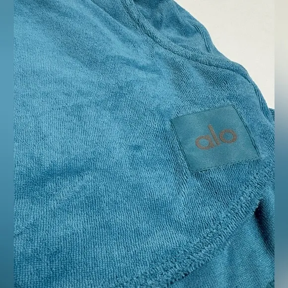 ALO Yoga Terry High Waist Beachside Shorts in Blue Splash