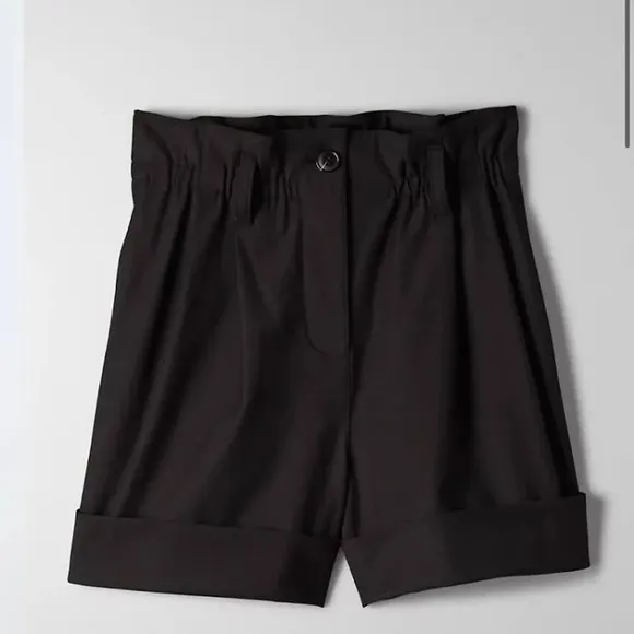 Aritzia Sunday Best Aki Paperbag Waist Shorts‎ Black 2