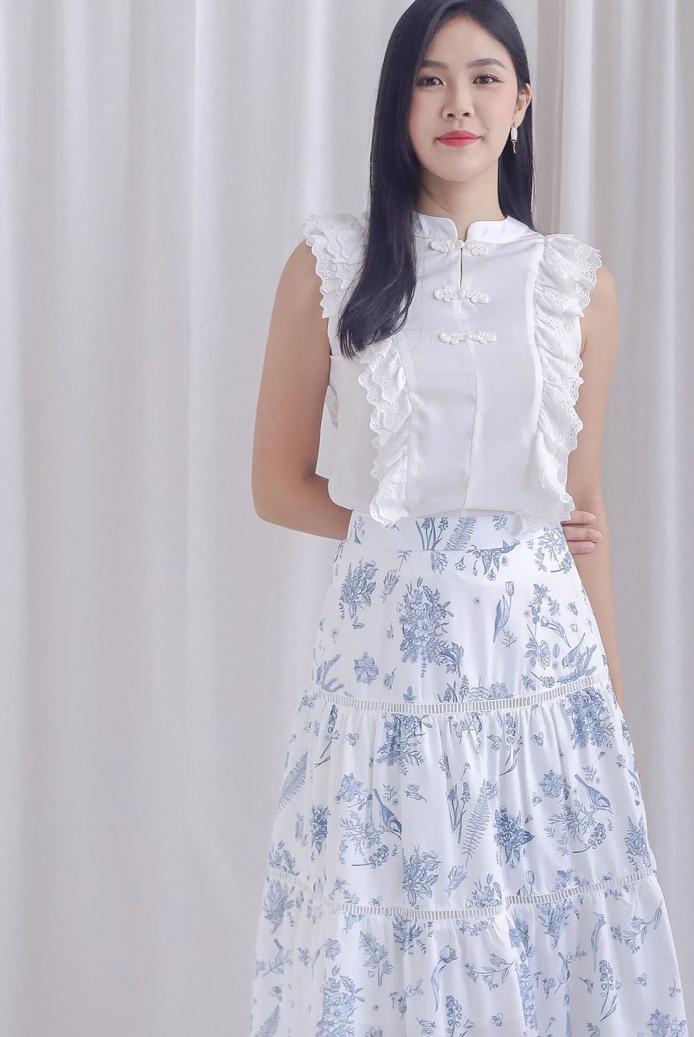 Ashlee Eyelet Flutter Oriental Collar Top In White