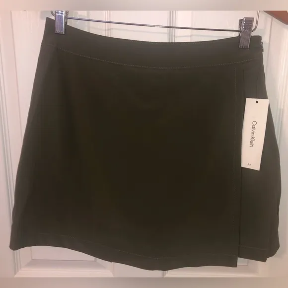 Calvin Klein skort