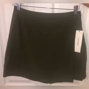 Calvin Klein skort