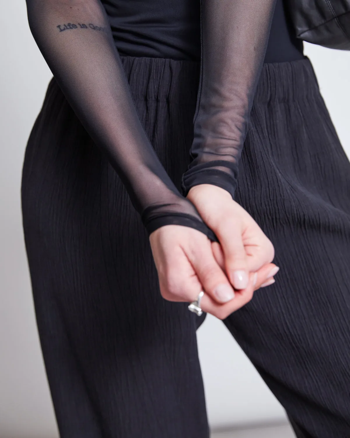 CRINKLE PANTS HAVA BLACK