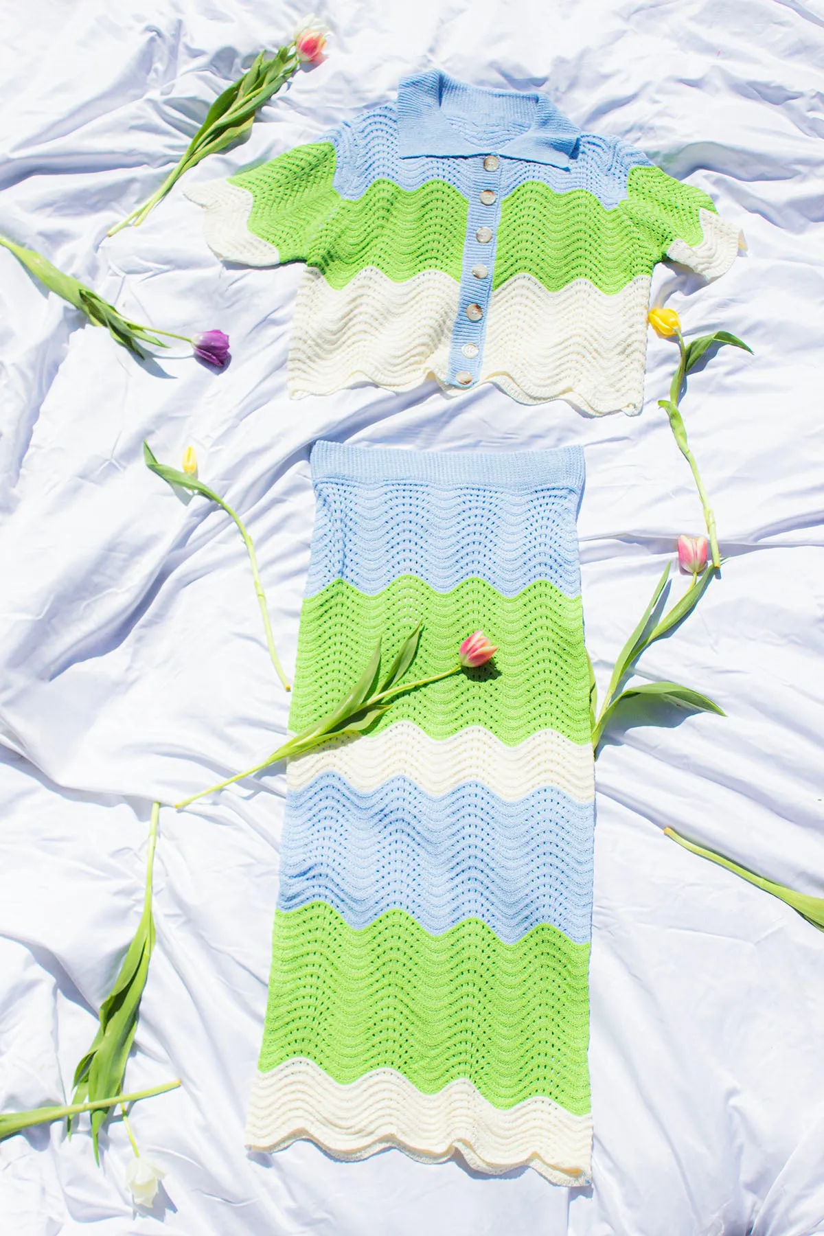Crochet Style Wavy Pattern Peter Pan Collar Top