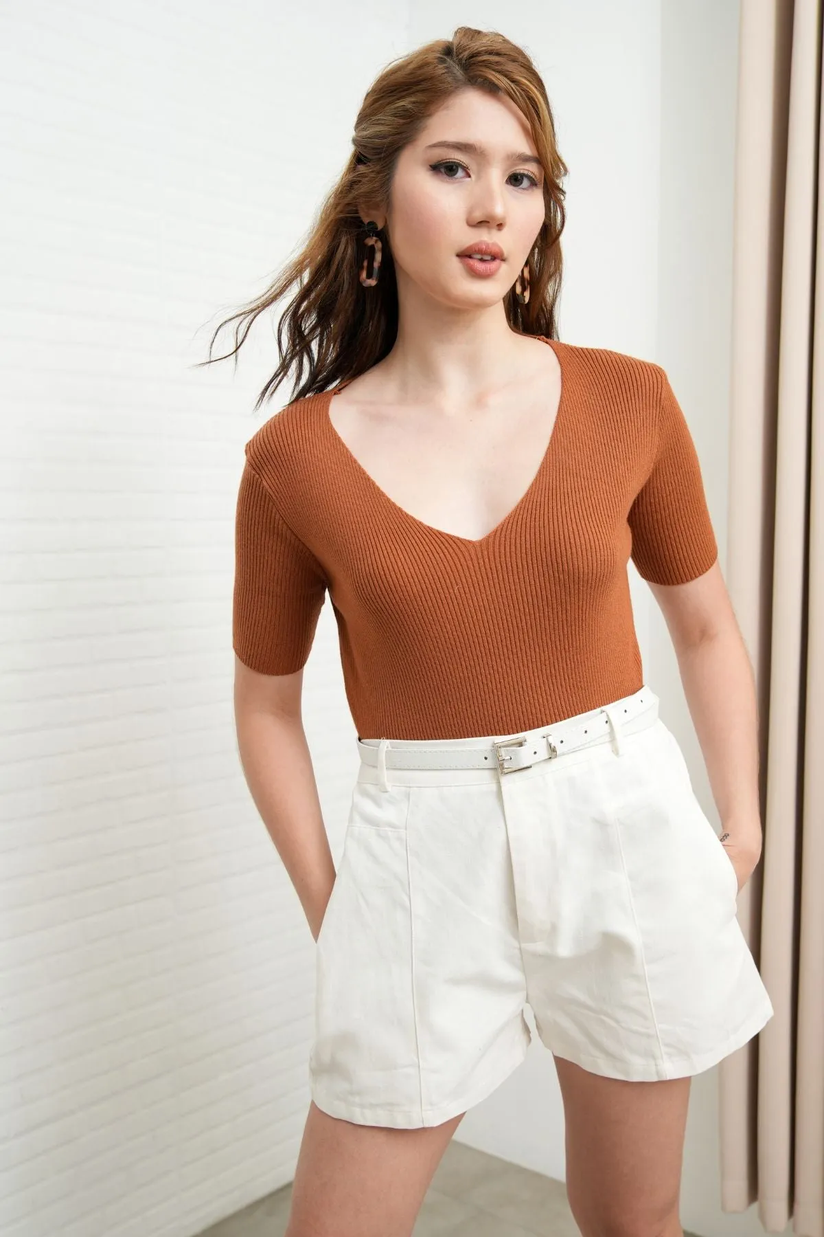DARCY Tailored High Waist Belted Shorts (White)