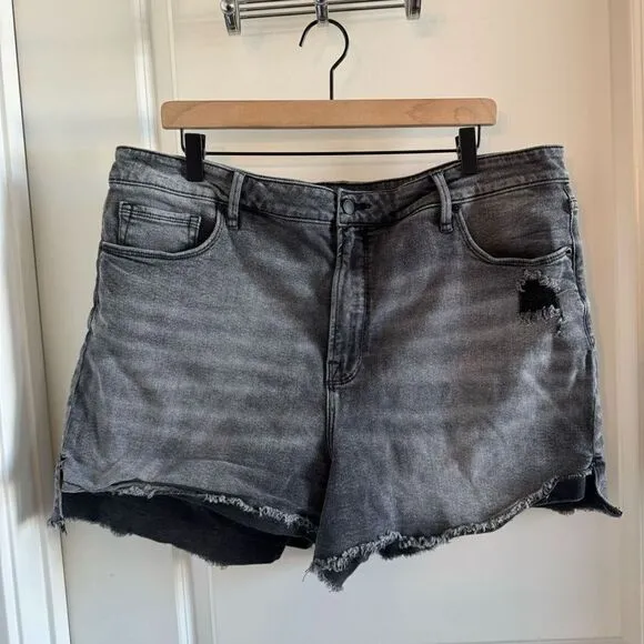 Good American Good Curve High Waist Cut Off Shorts