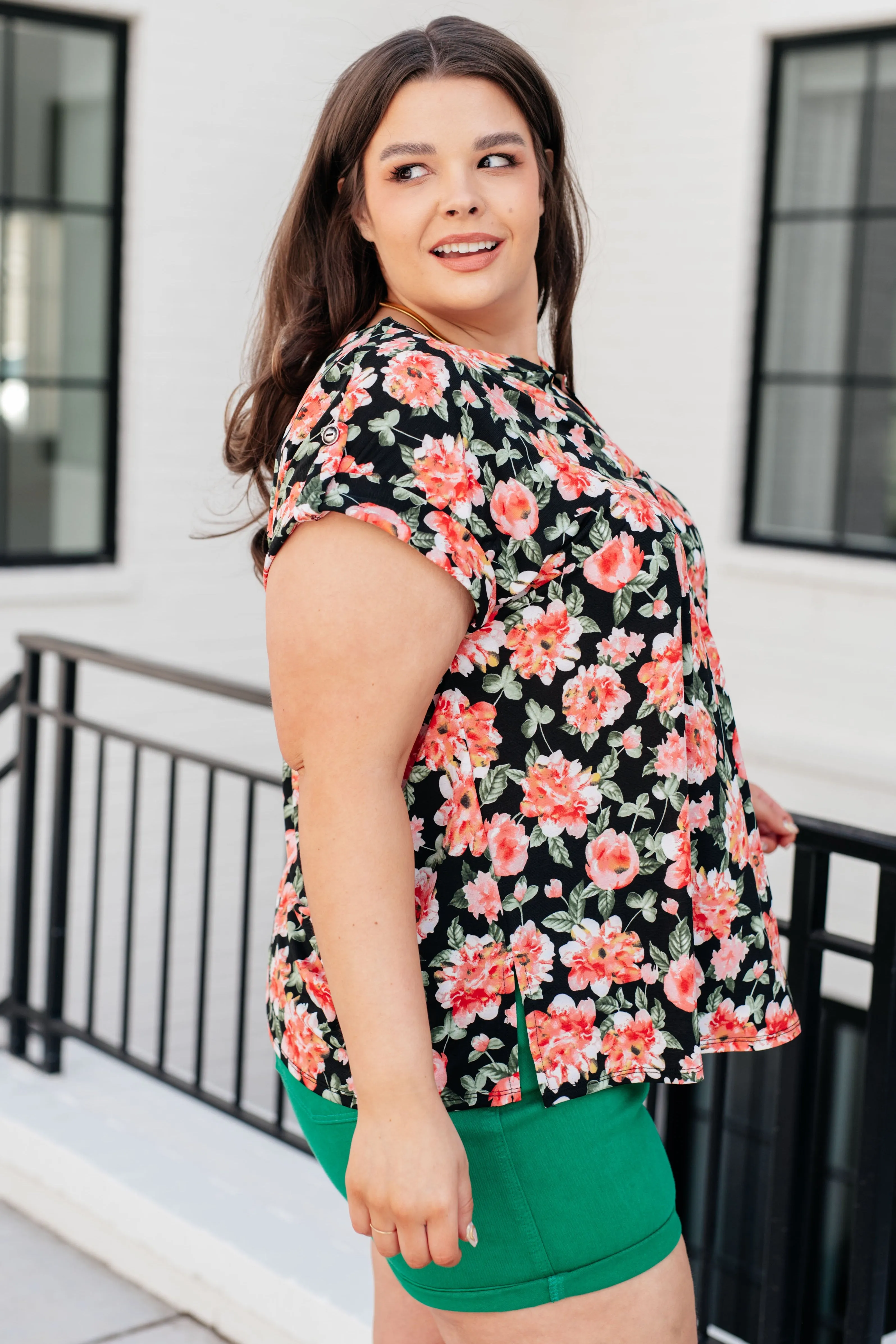 Hazel Blues® |  Lizzy Cap Sleeve Top in Black and Coral Floral