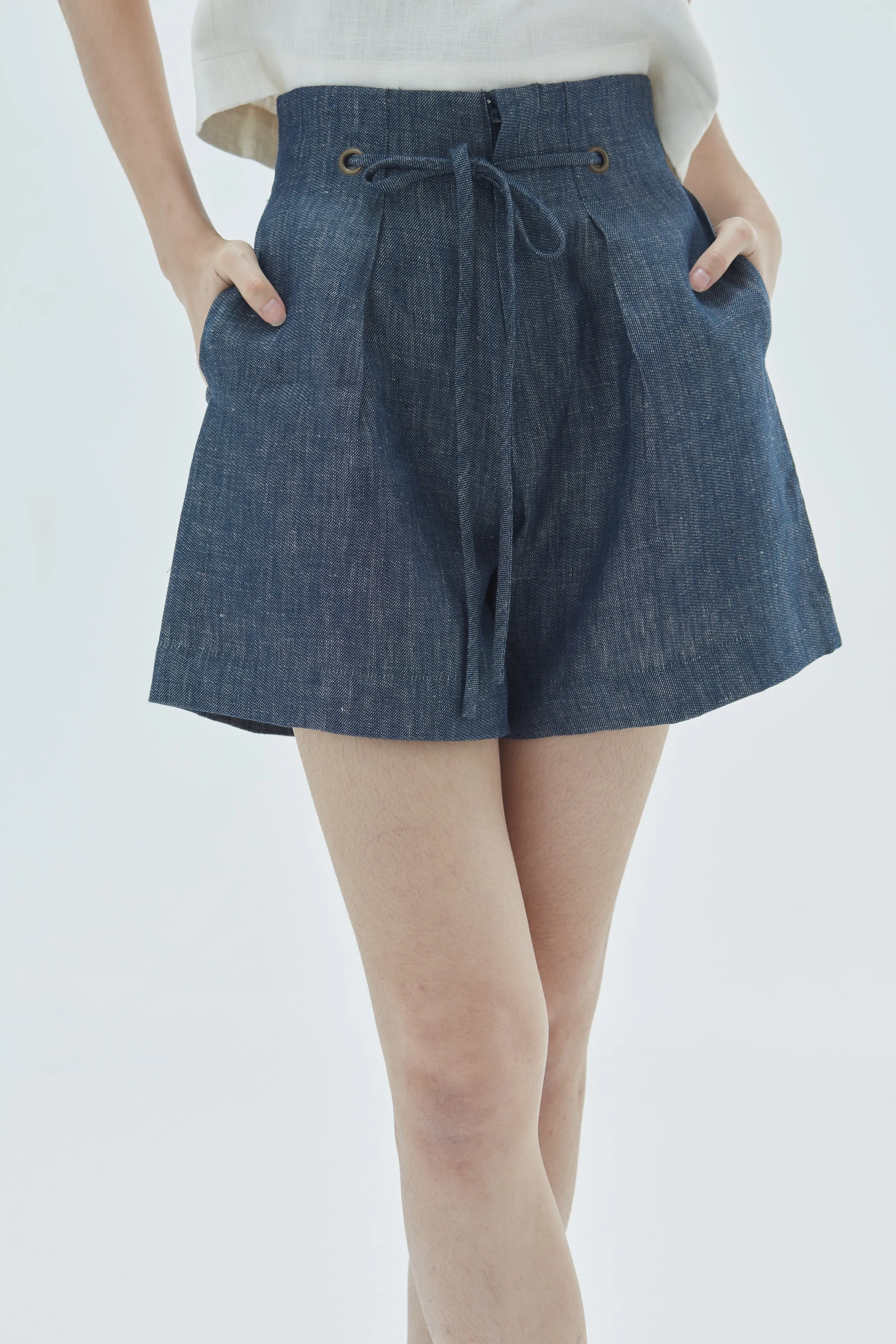 HIGH-WAIST SHORTS