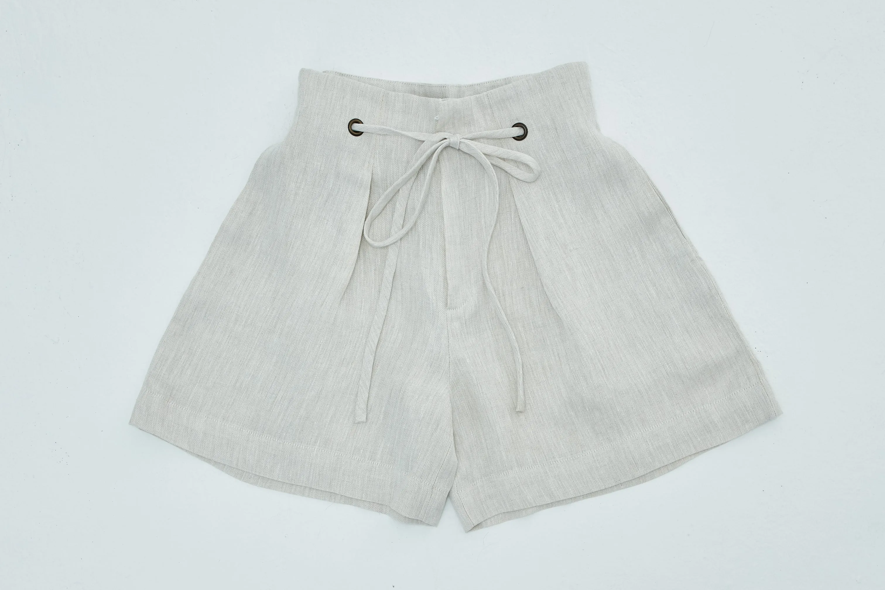 HIGH-WAIST SHORTS