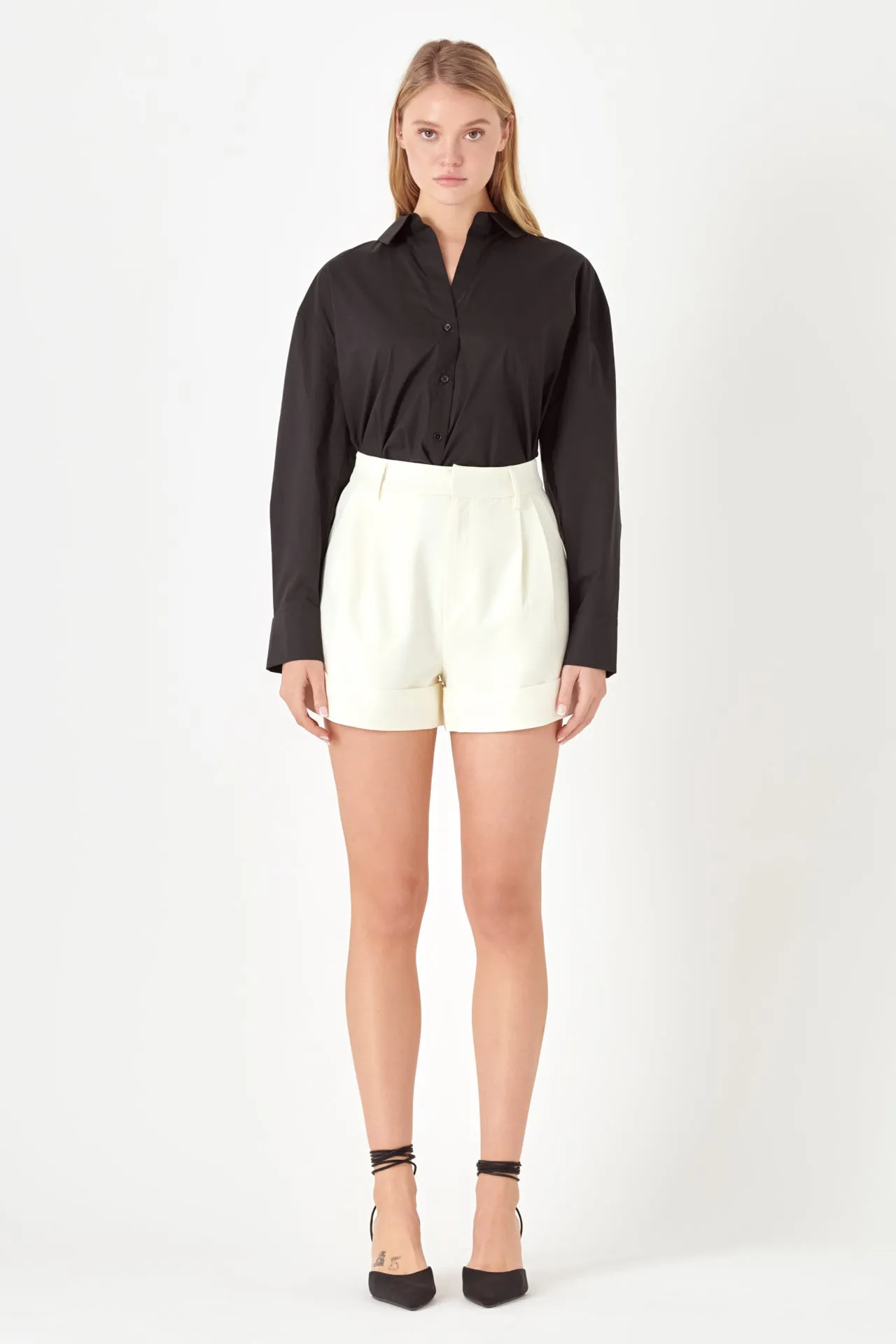 High Waisted Cuffed Shorts (Ivory, Navy)