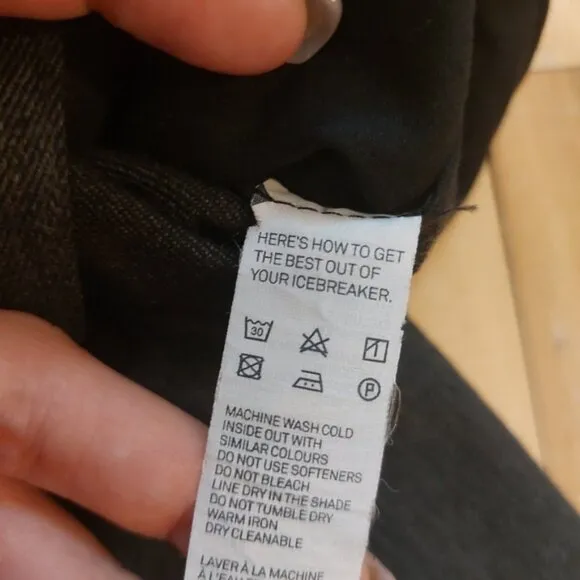 Icebreaker merino wool blend shorts size 29