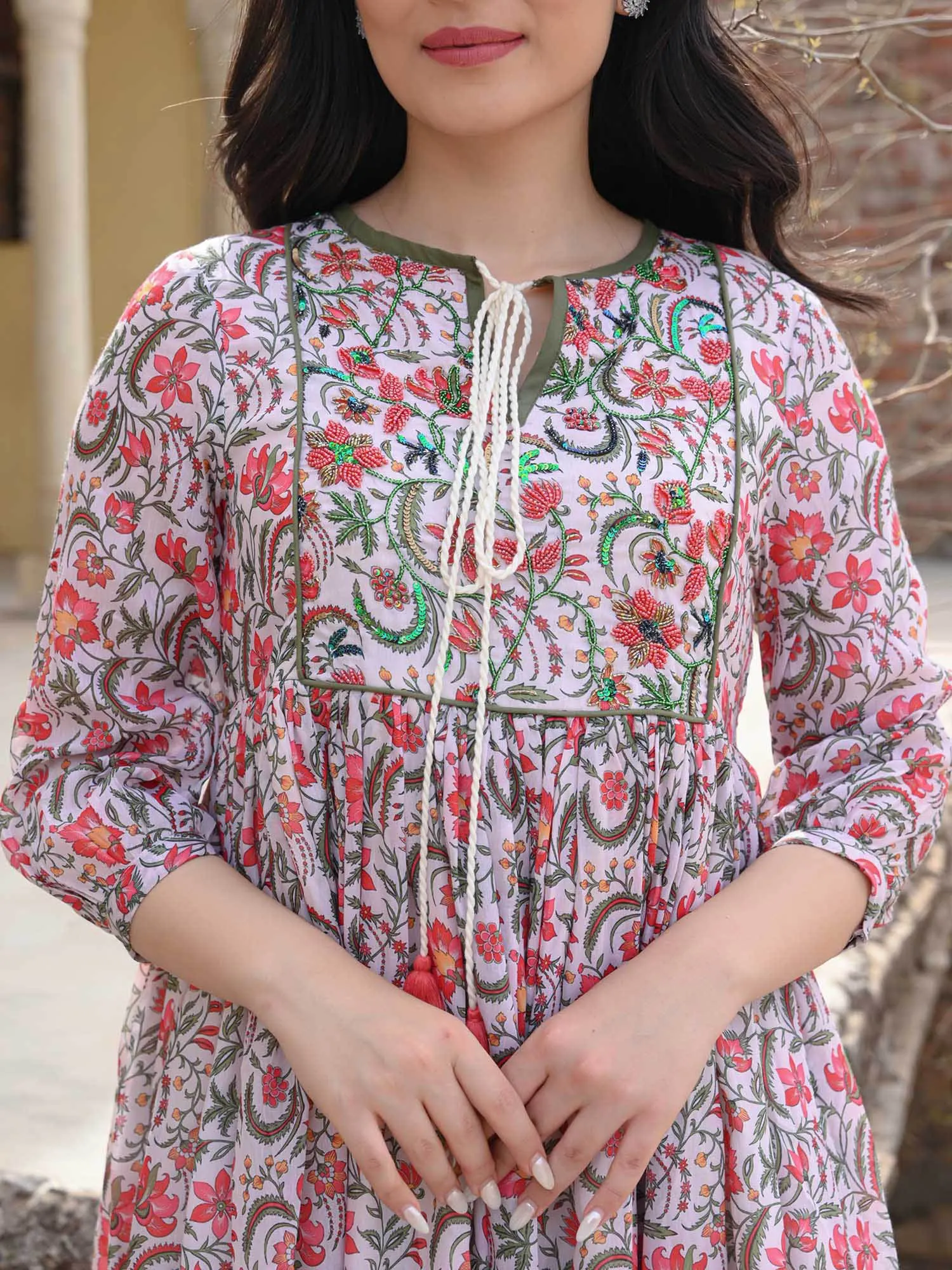 Khiltay hai gul yahan dress