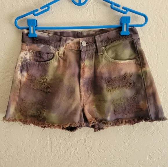 Levi's Tie Dye Shorts High-Waist Size 30