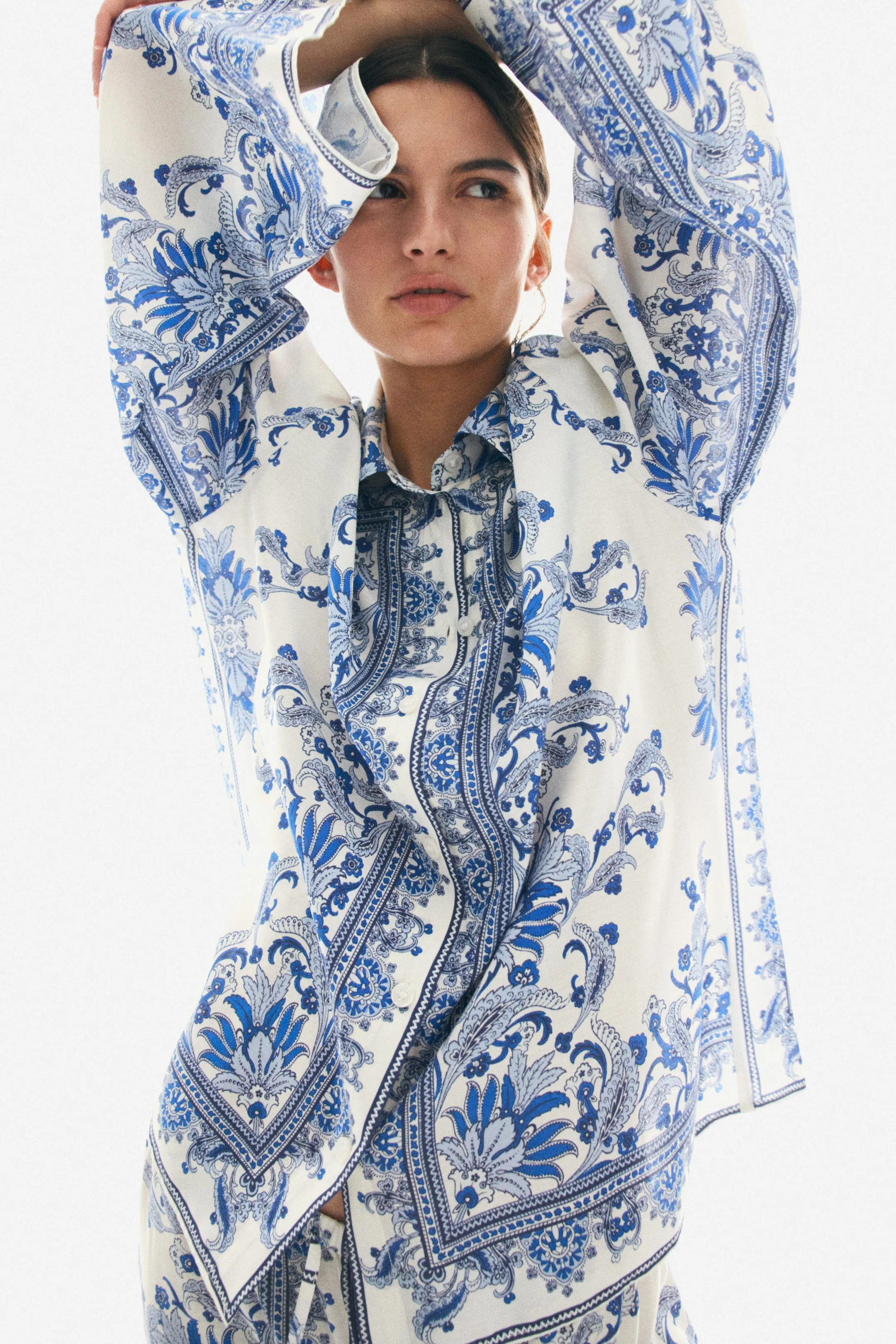 Loose-fit shirt