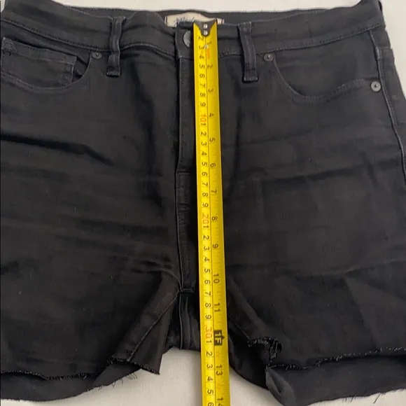 Madewell high waist custom cut-off black shorts 30