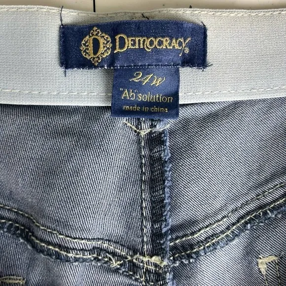 New Democracy Plus Size &quot;Ab&quot;solution Cuffed Shorts size 24W