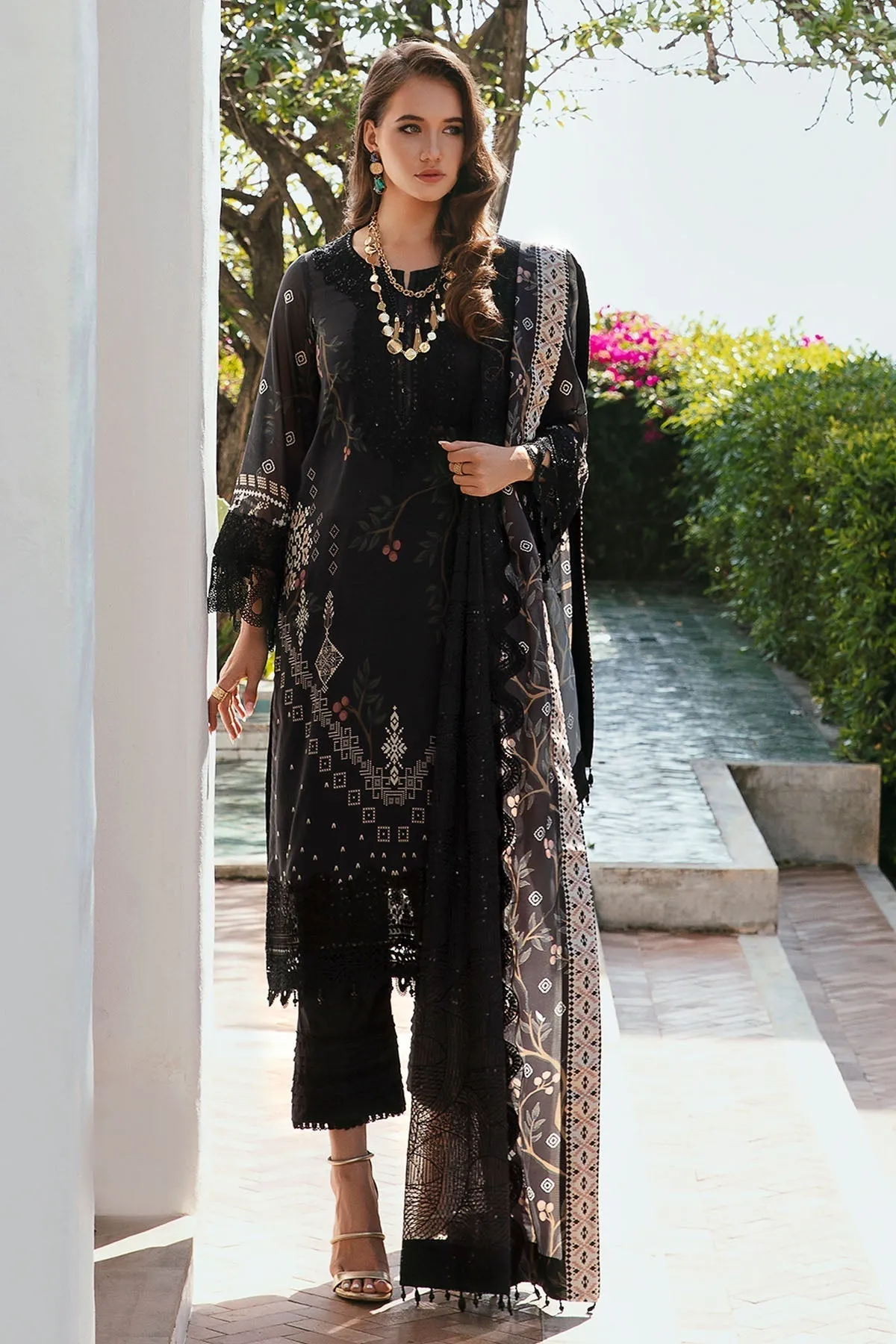 Nureh Maya Swiss Embroidered Lawn 3pcs