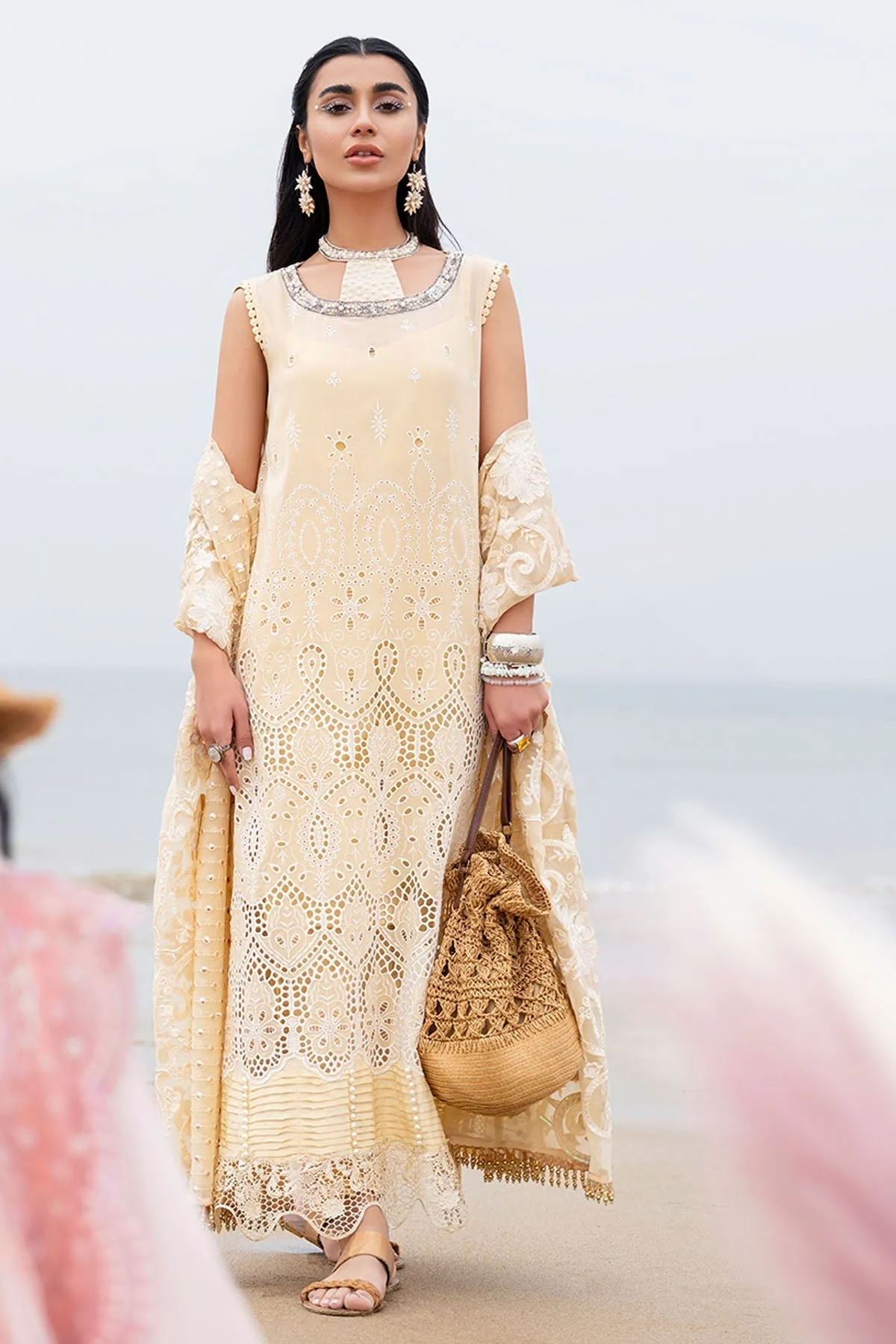 Nureh Tere Sang Embroidered Swiss Lawn 3Pcs