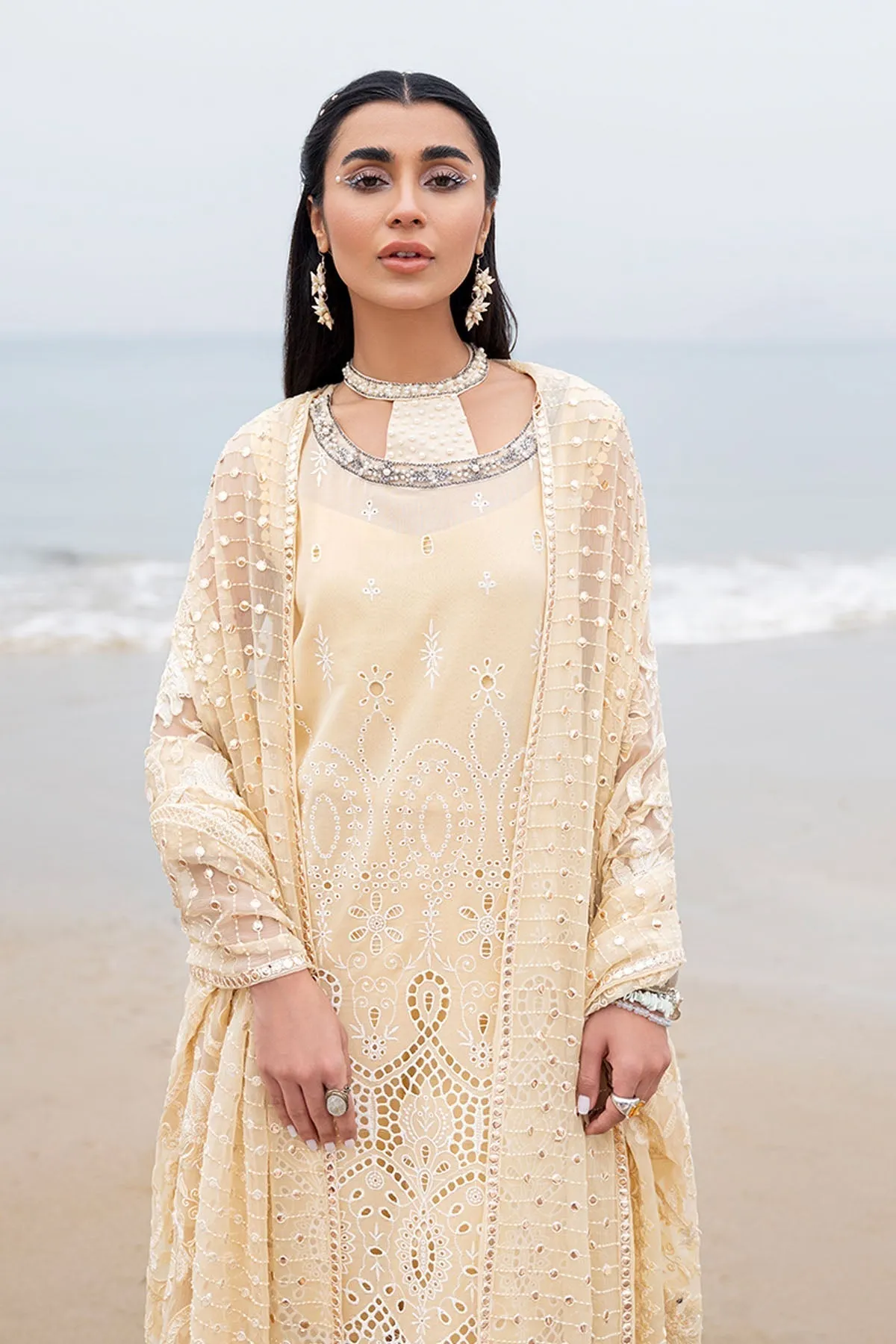 Nureh Tere Sang Embroidered Swiss Lawn 3Pcs