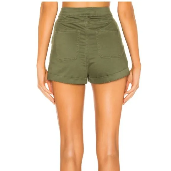 NWOT superdown genevieve cargo shorts olive size small