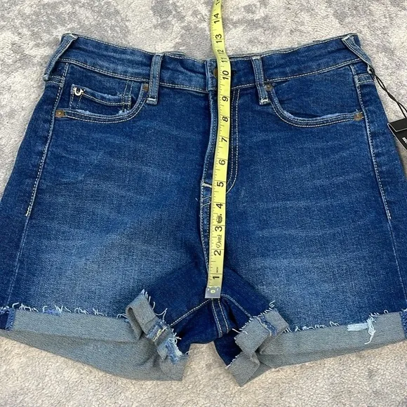 NWT True Religion Jennie Curvy Shorts Medium Dark Wash High Rise Sz 29