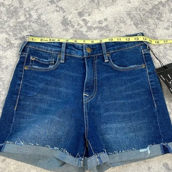 NWT True Religion Jennie Curvy Shorts Medium Dark Wash High Rise Sz 29