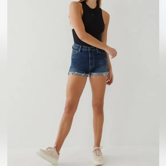 NWT True Religion Jennie Curvy Shorts Medium Dark Wash High Rise Sz 29