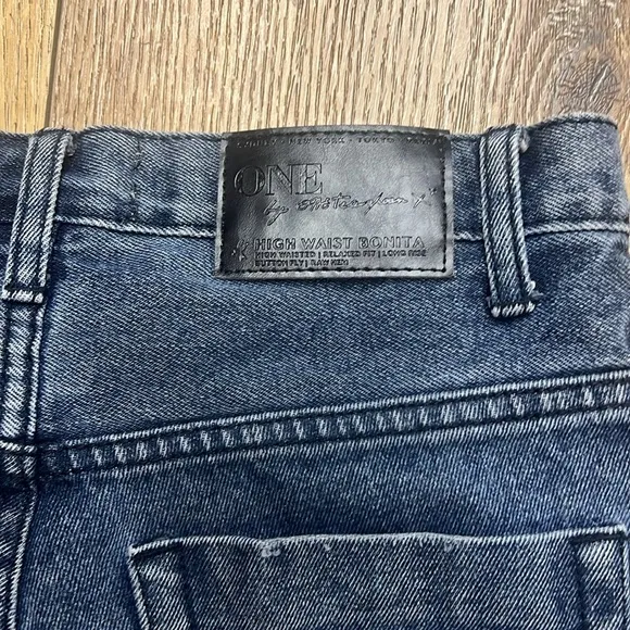 One by One Teaspoon High Waist Bonita Distressed Shorts Size 26