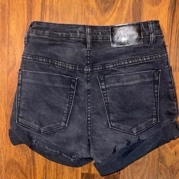 𝅺one TEASPOON Harlets High Waisted Short Size 26 Short Shorts Cuffed Black Wash