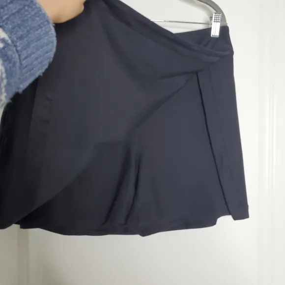 Outdoor Voices Black High Rise Court Mini Tennis Skort