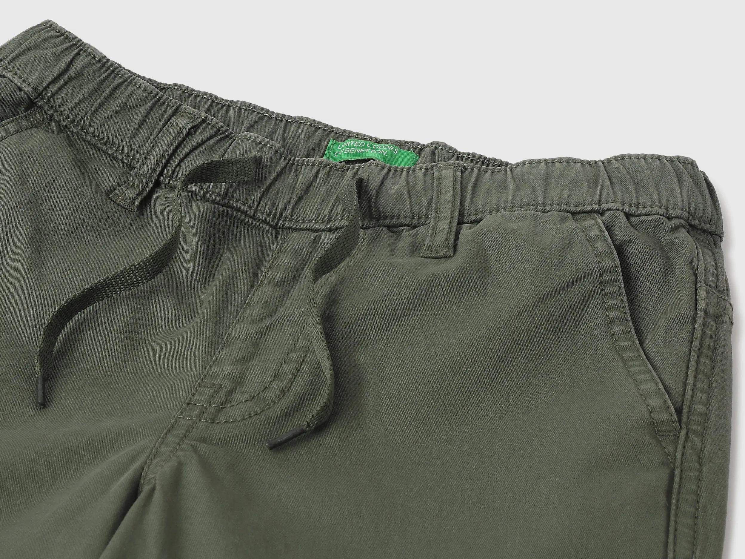 Solid Regular Fit Cargo Pants