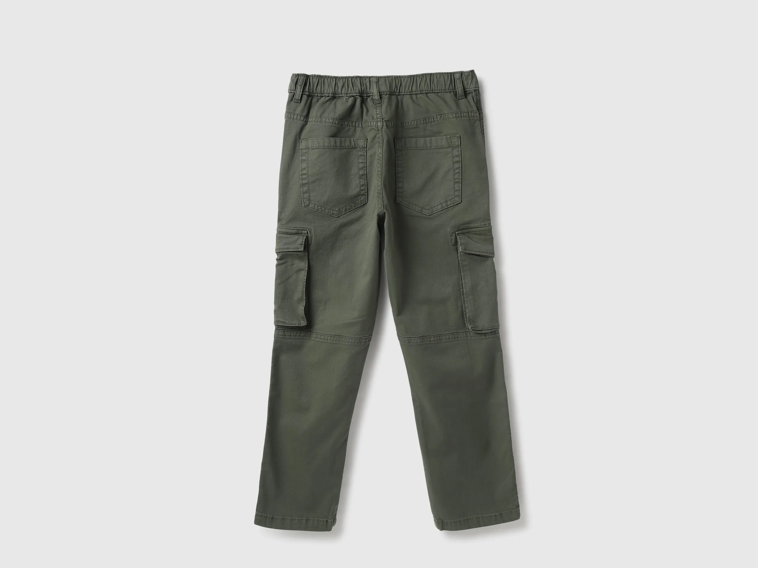 Solid Regular Fit Cargo Pants