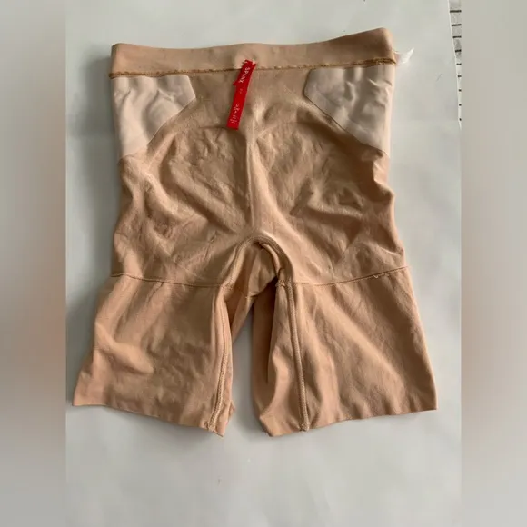 SPANX OnCore High Waist Mid-Thigh Shorts