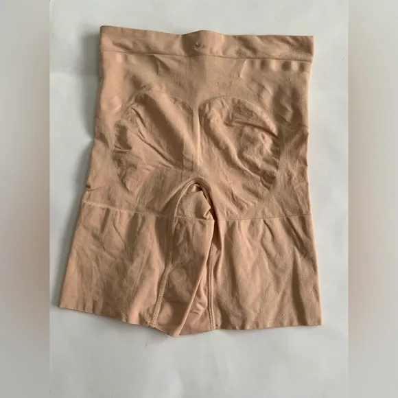 SPANX OnCore High Waist Mid-Thigh Shorts