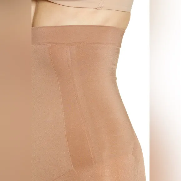 SPANX OnCore High Waist Mid-Thigh Shorts