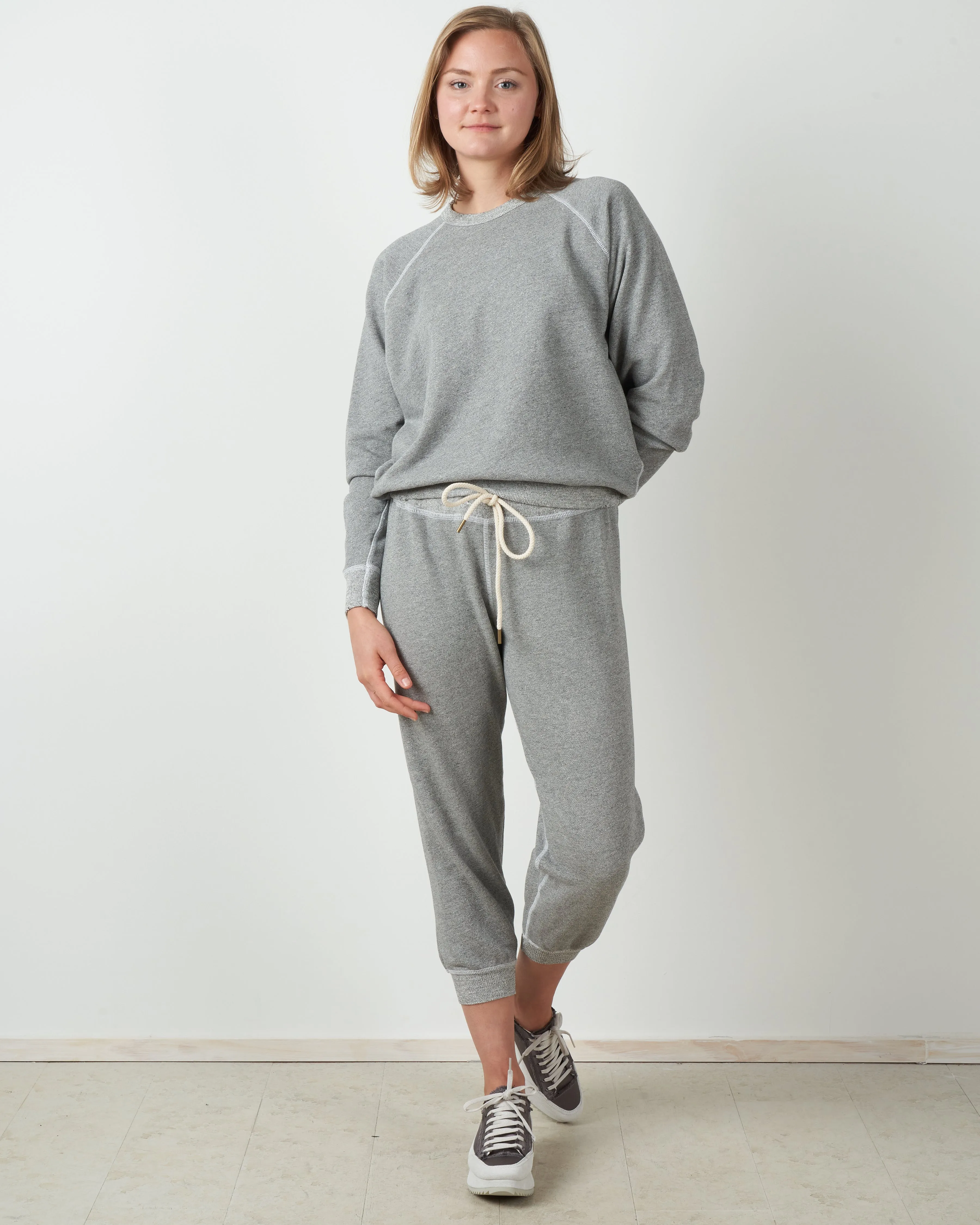 the cropped sweatpant - varsity grey