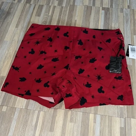 TORRID disney mickey mouse and friends pull on shorts
