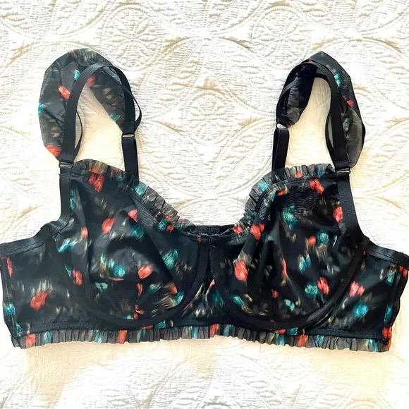 Torrid Sweet Ikat Black Floral Mesh Ruffle Underwire Bralette Size 3X NWT