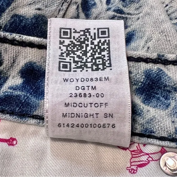 True Religion NWT Womens Mid Cutoff Denim Jean Shorts Size 28 Tie Dye Acid Wash
