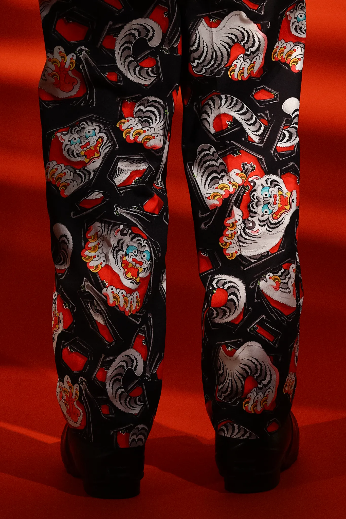 [UNISEX] ADRIAN HING X LOCO MOSQUITO BELTED TROUSERS