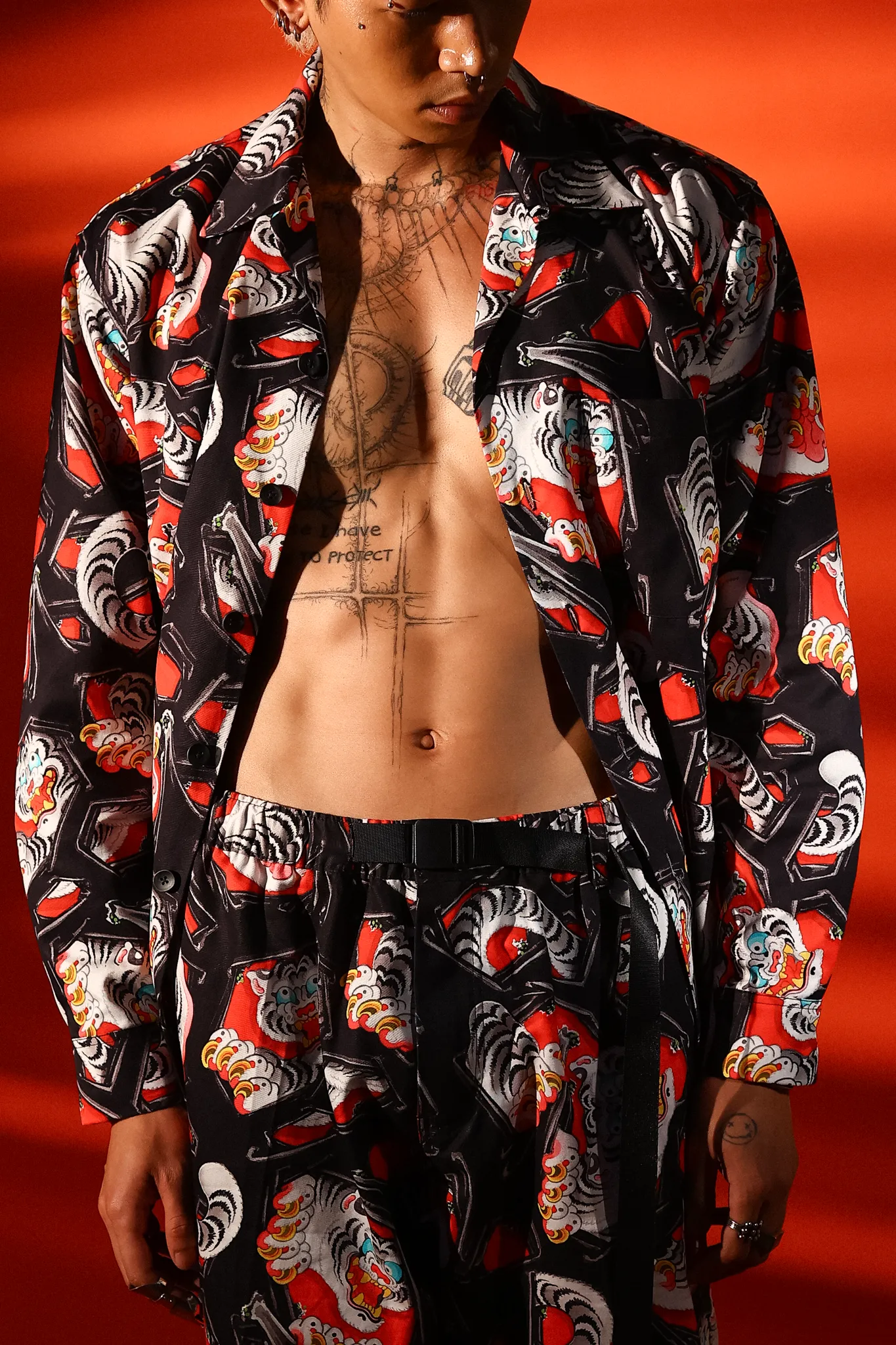[UNISEX] ADRIAN HING X LOCO MOSQUITO BELTED TROUSERS