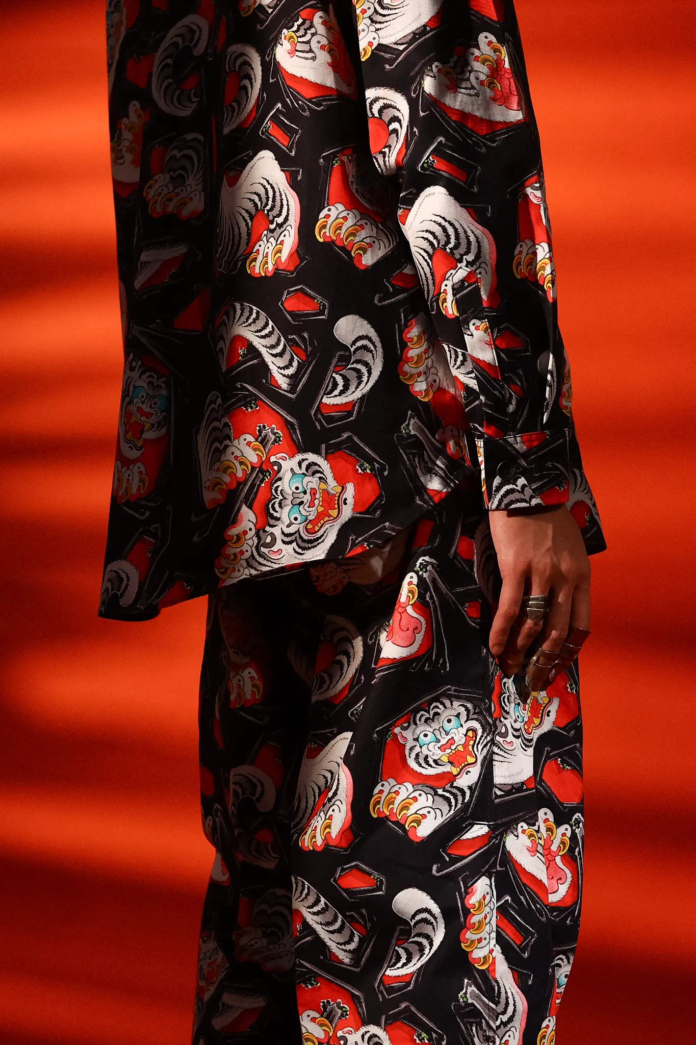 [UNISEX] ADRIAN HING X LOCO MOSQUITO BELTED TROUSERS